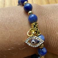 Pulseira de Quartzo Azul com Olho Grego